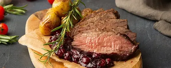 И рыба, и мясо! Тар-тар, стейки и шоколадный брауни 