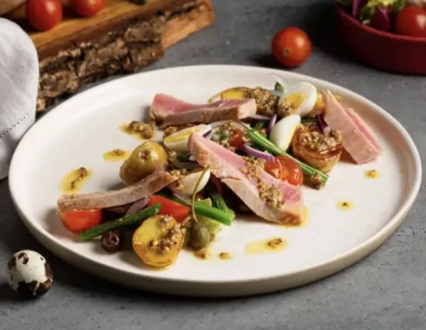Классика Франции: нисуаз, каре ягненка и профитроли в CulinaryOn