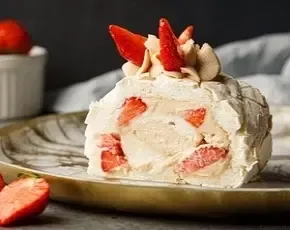 Меренговый рулет с фисташковым кремом в CulinaryOn
