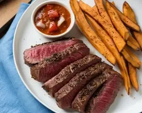 Стейк Мачете с пряными овощами в CulinaryOn