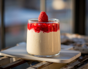 Панна котта с малиновым пюре в CulinaryOn