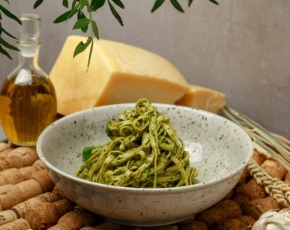 Фетучини De Cecco с соусом песто в CulinaryOn