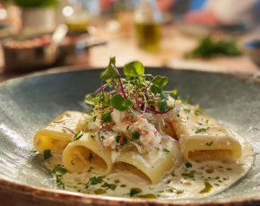 Паккери De Cecco с крабом в соусе мансини в CulinaryOn