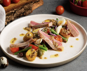  Bon voyage! Нисуаз, каре ягненка и профитроли | 16+