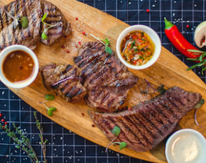 Стейки Ростбиф, Три Тип, Скерт с 3 соусами в CulinaryOn