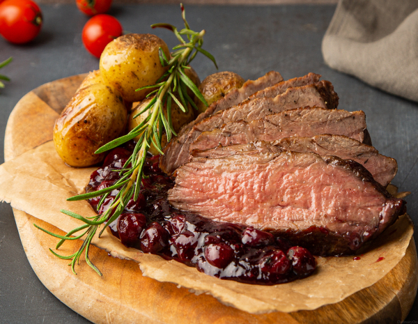 И рыба, и мясо! Тартар, стейки и шоколадный брауни | 16+ в CulinaryOn