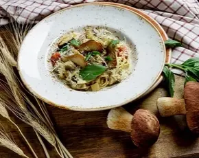 Фетучине De Cecco с кремом из белых грибов в CulinaryOn