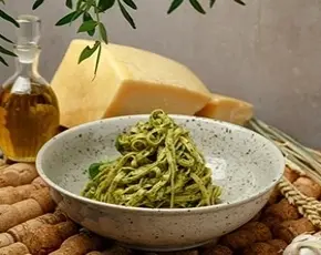 Фетучини De Cecco с соусом песто в CulinaryOn