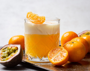Коктейльный мастер-класс  Мандарин-маракуйя Sour в CulinaryOn