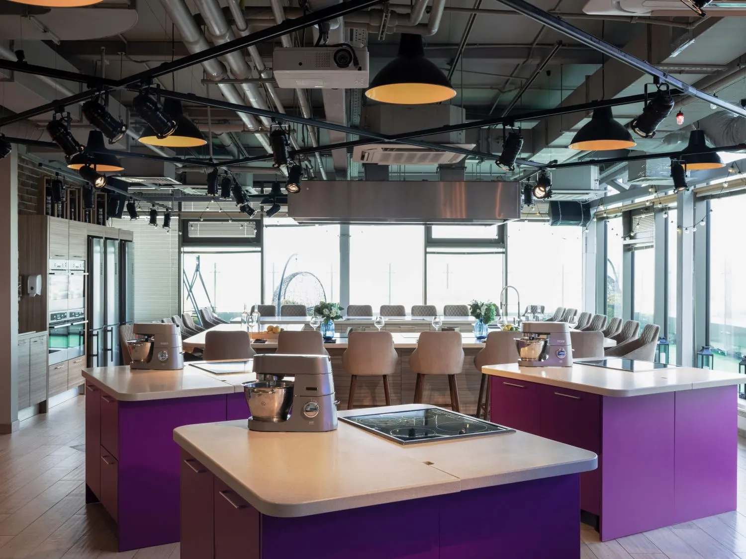 студия<br> на Римской