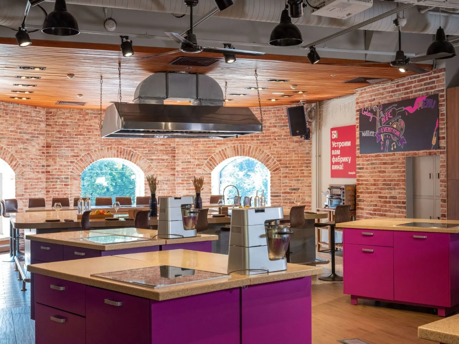 студия<br> на Баррикадной