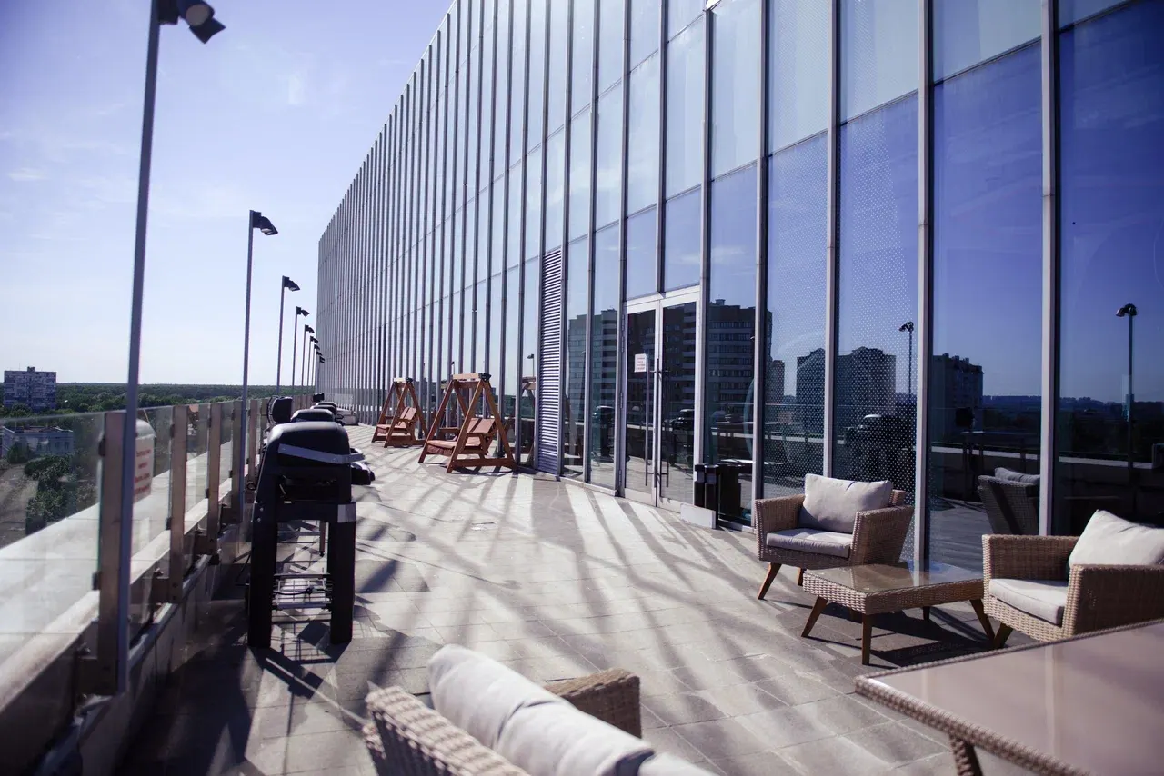 на Молодежной