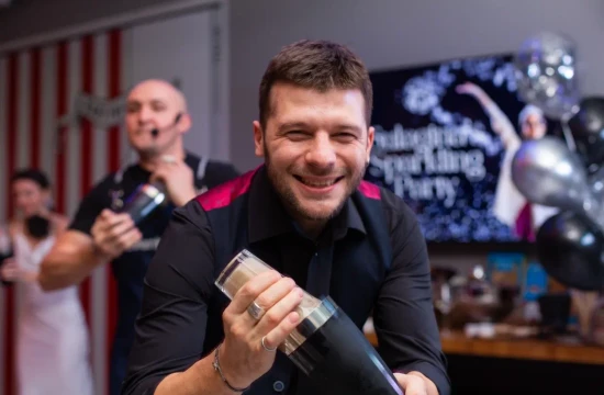 Корпоратив к 23 февраля в CulinaryOn — коктейльный мастер-класс с барменом