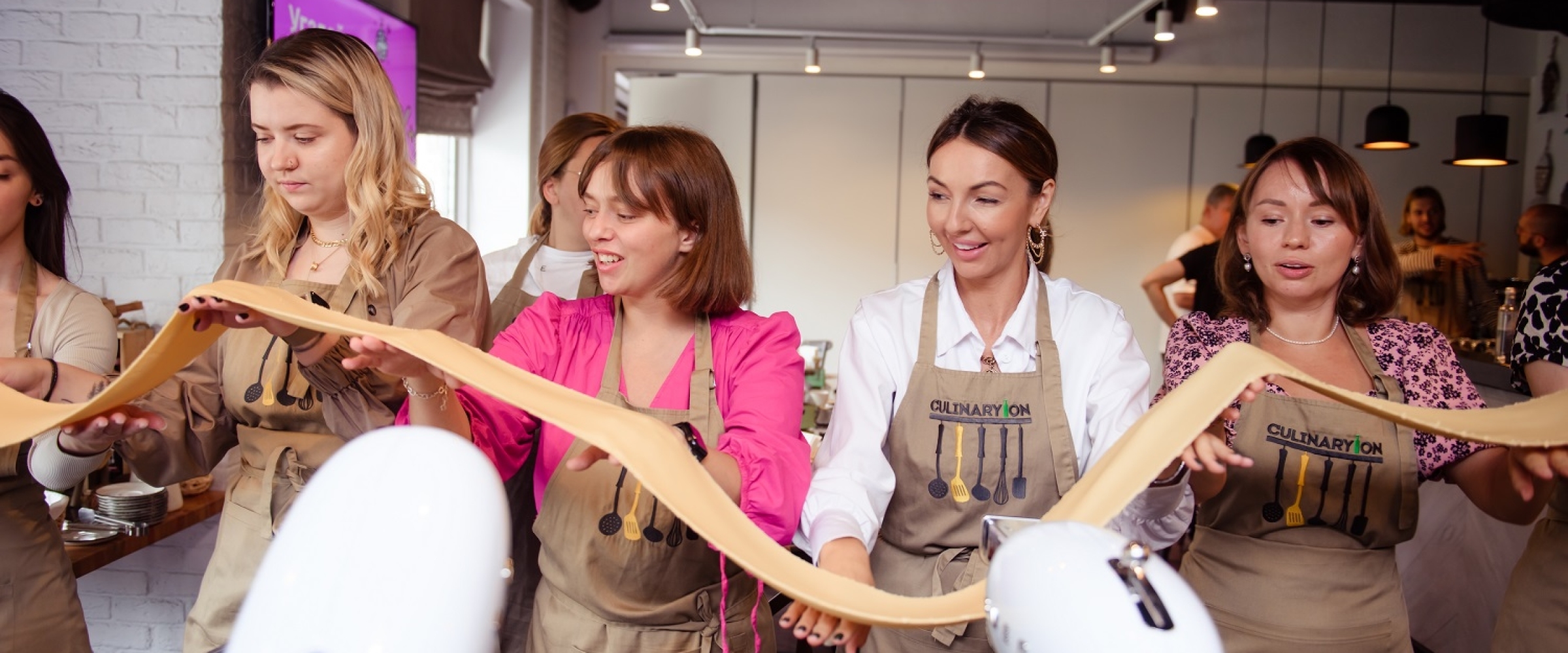 Расписание кулинарных мастер классов | Стоимость курсов по кулинарии в студии CULINARYON